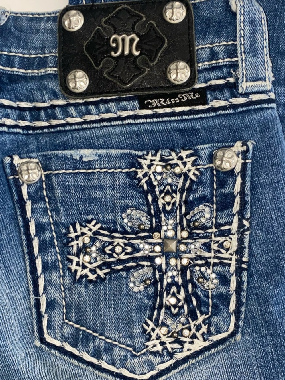 MISS ME Cropped Denim Embroidered Embellished Jeans